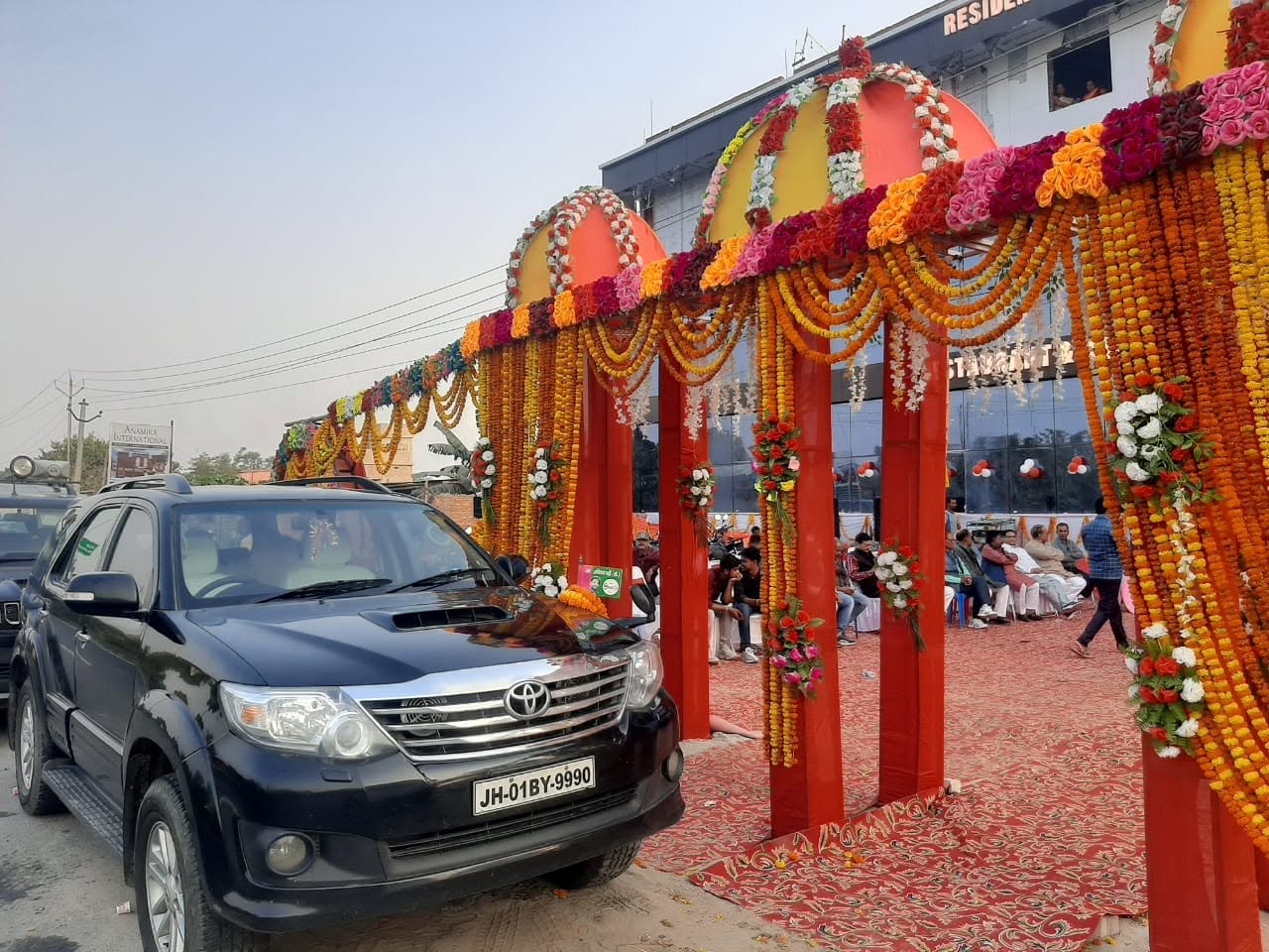 Entrance floral decor